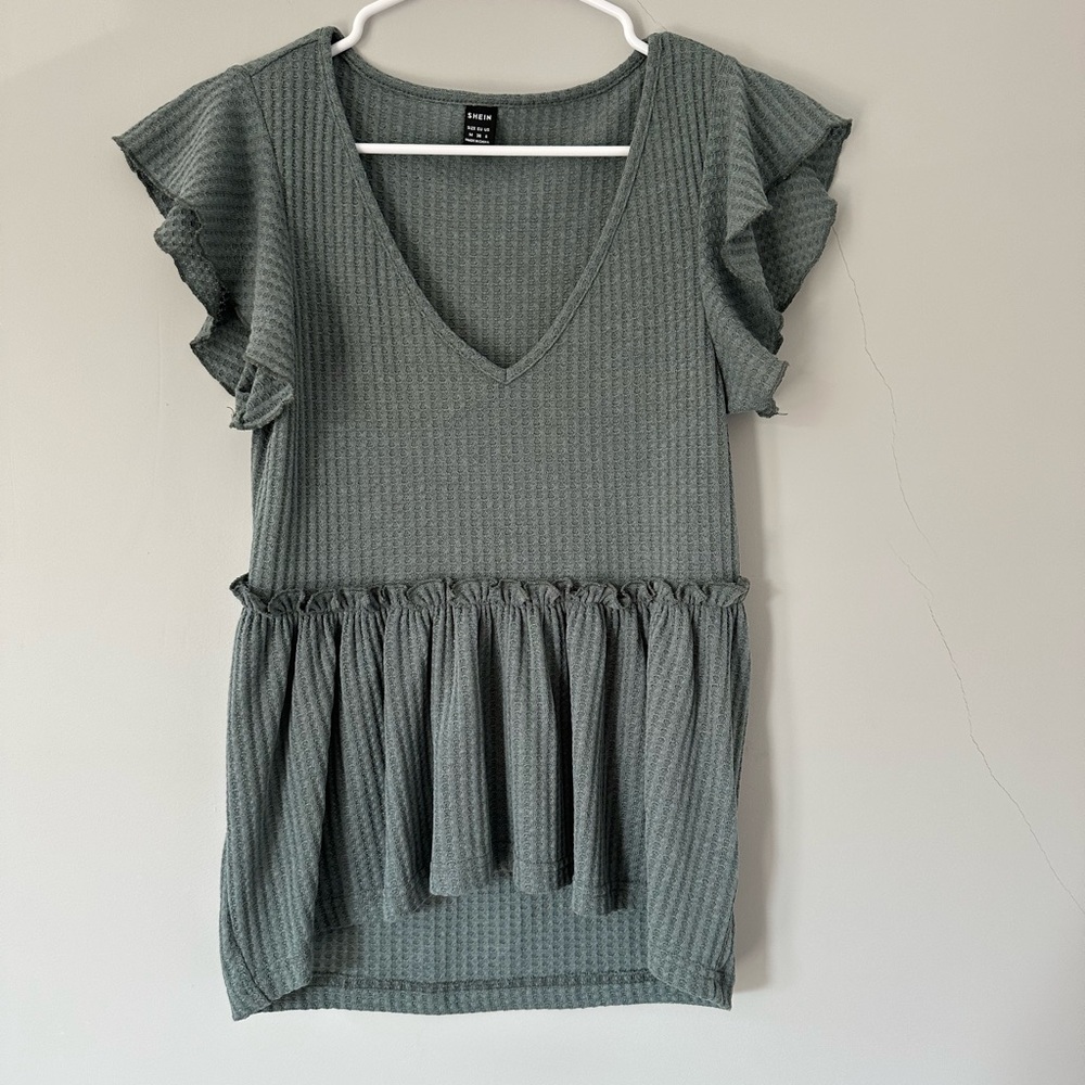 SHEIN Green Flutter Sleeve Peplum Blouse